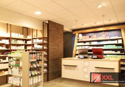 Theken für die Apothekeneinrichtung der Gesundbrunnen Apotheke in Freiberg